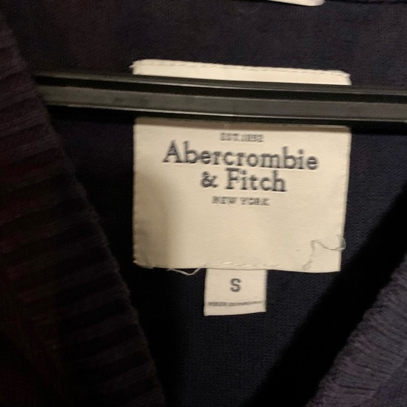 Abercrombie&Fitch V Neck sweater navy blue Sz Sm - Picture 2 of 4